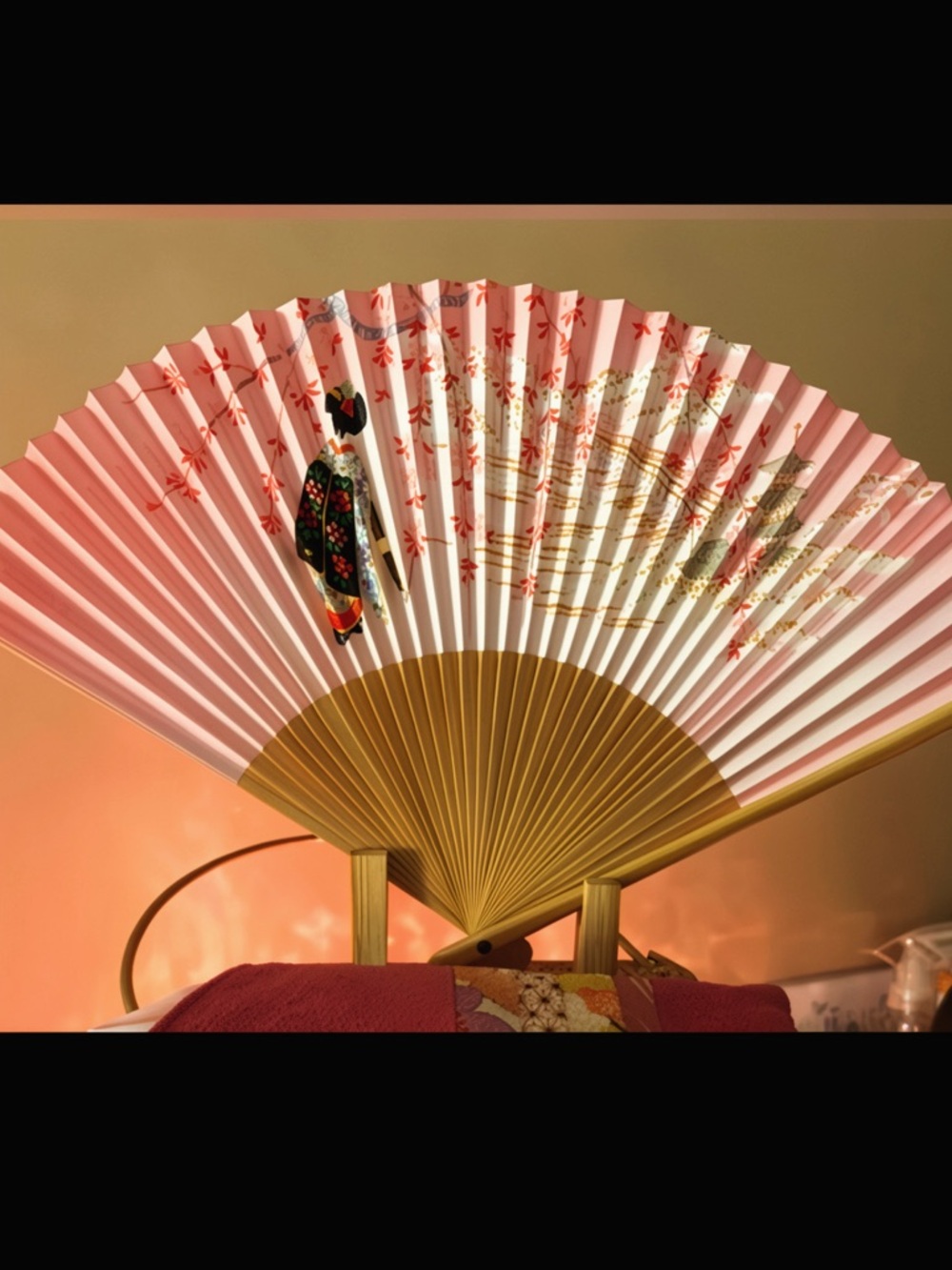 Vintage Japanese Folding Fan w Stand Geisha Hand Painted Sensu Made in Japan
